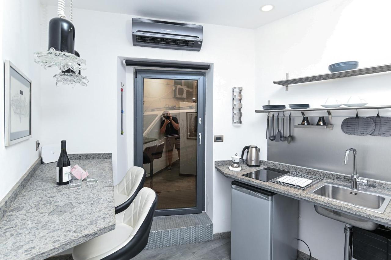 The Essential Trastevere Design Studio Ρώμη Εξωτερικό φωτογραφία